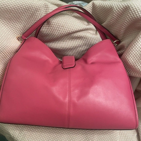 Coach Carlyle - Picture 9 of 12